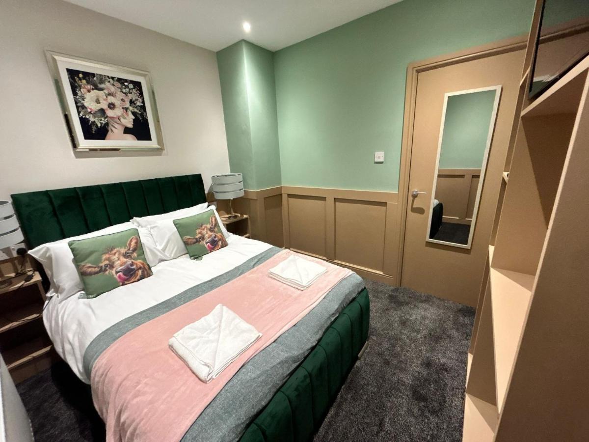 Strawberry Fields Suite By Sasco Apartments Blackpool Exteriör bild