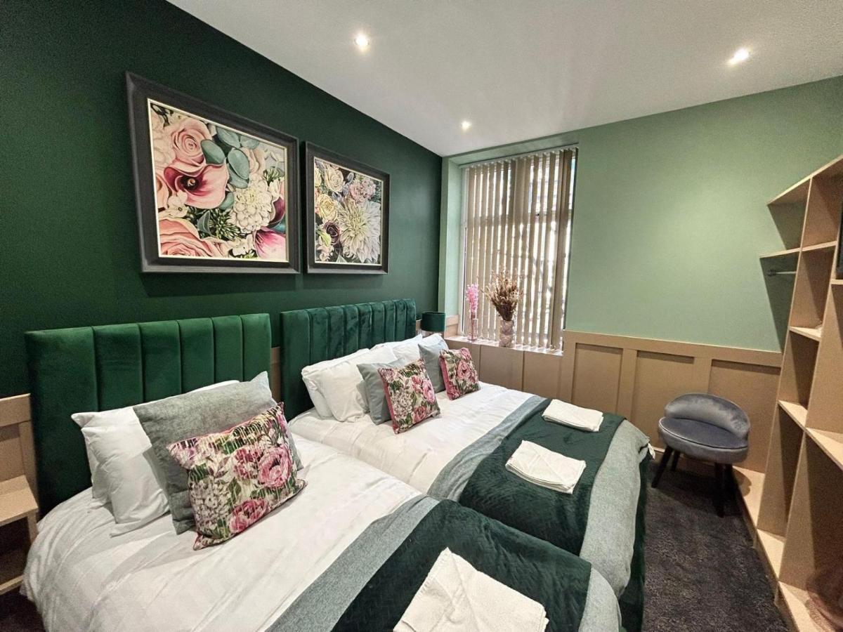 Strawberry Fields Suite By Sasco Apartments Blackpool Exteriör bild